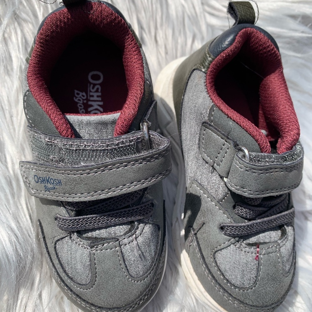 OshKosh B'gosh Baby Sneakers Gray Shoes Size 6M